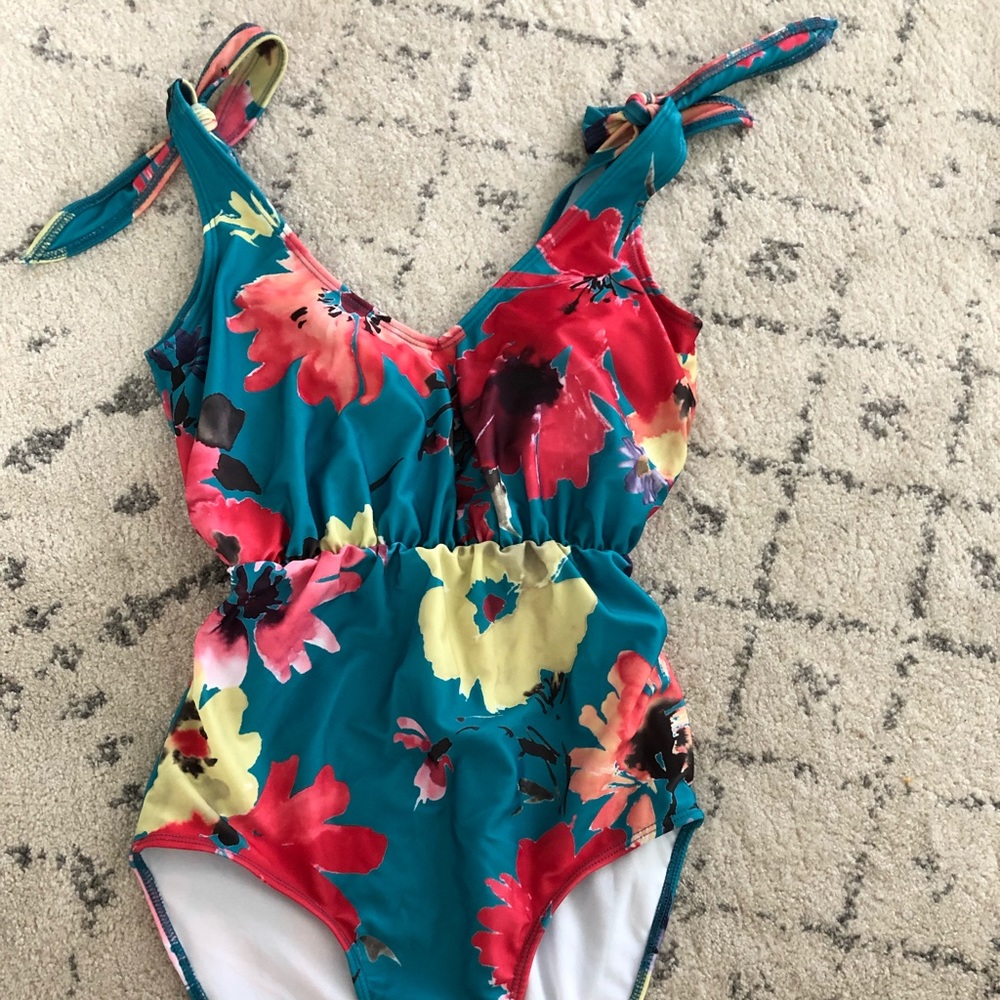 Kortni Jeane one piece